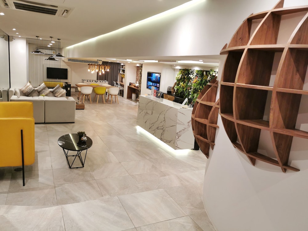 Benviar Tonson Residence 7/50