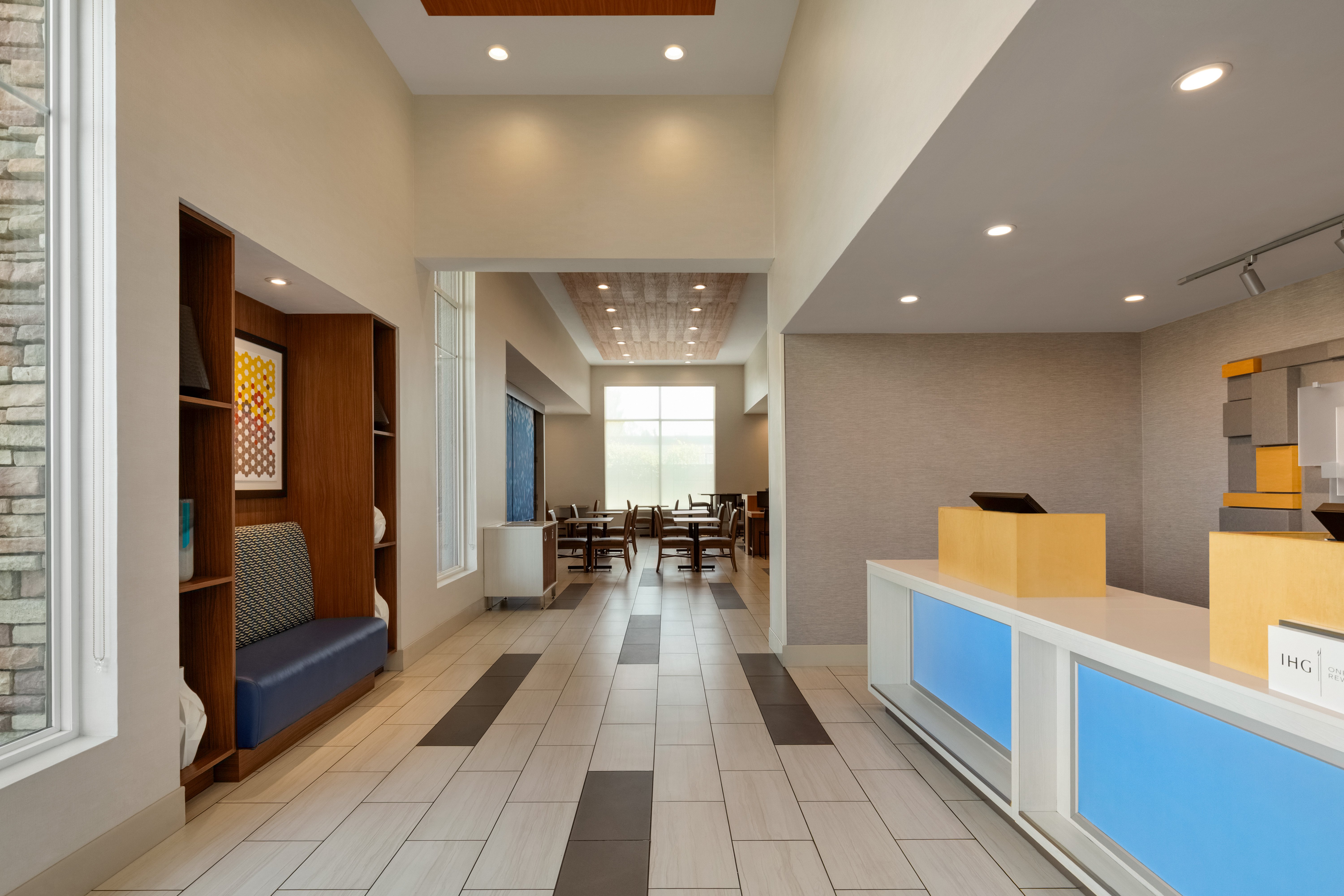 Holiday Inn Express West Sacramento 6/39