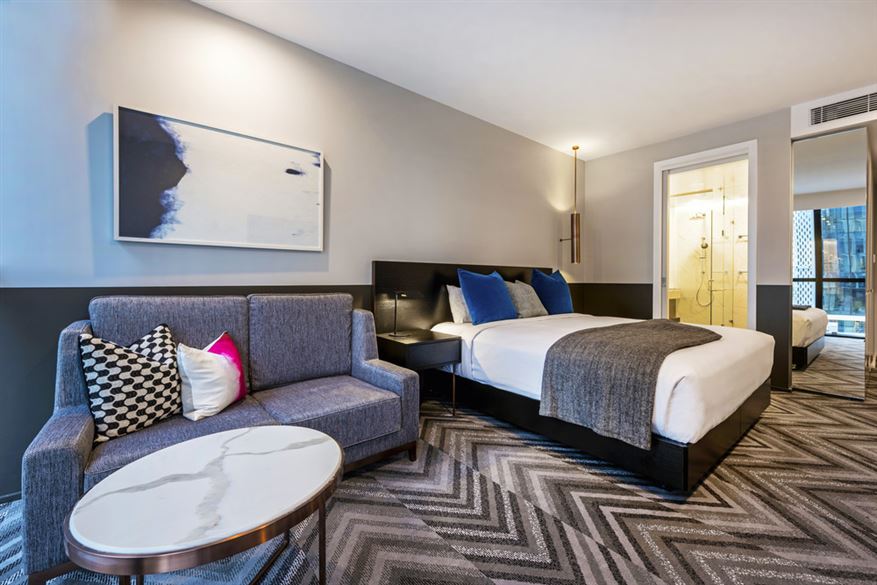 Standard, King Bed, Rydges Perth Kings Square 2/5