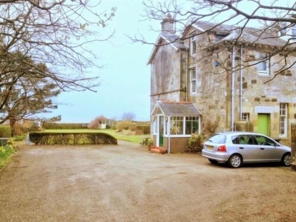 Carlton Seamill B&amp;B 37/50