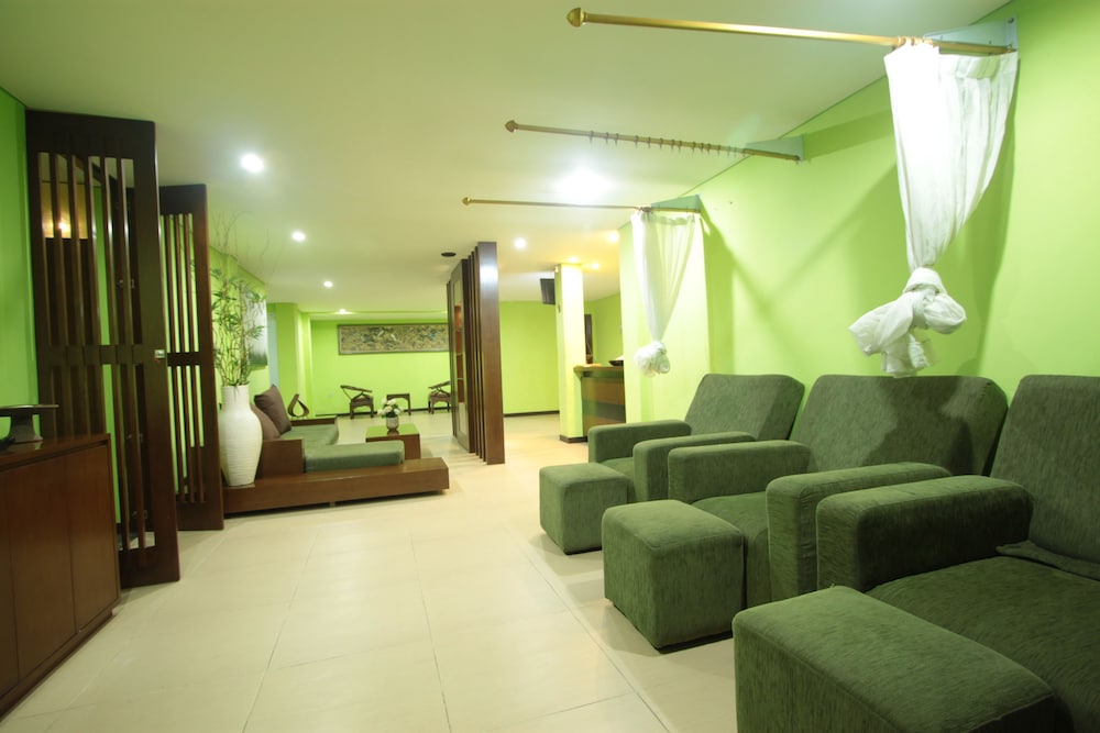 Bakung Sari Resort And Spa 30/41