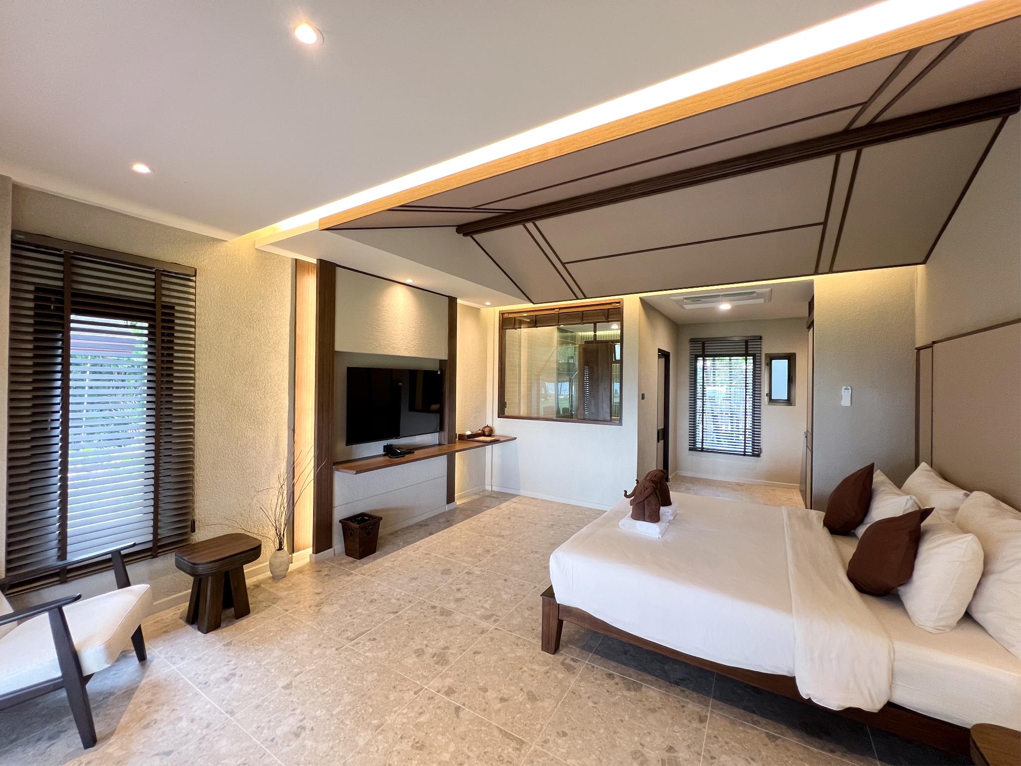Ultimate, Villa