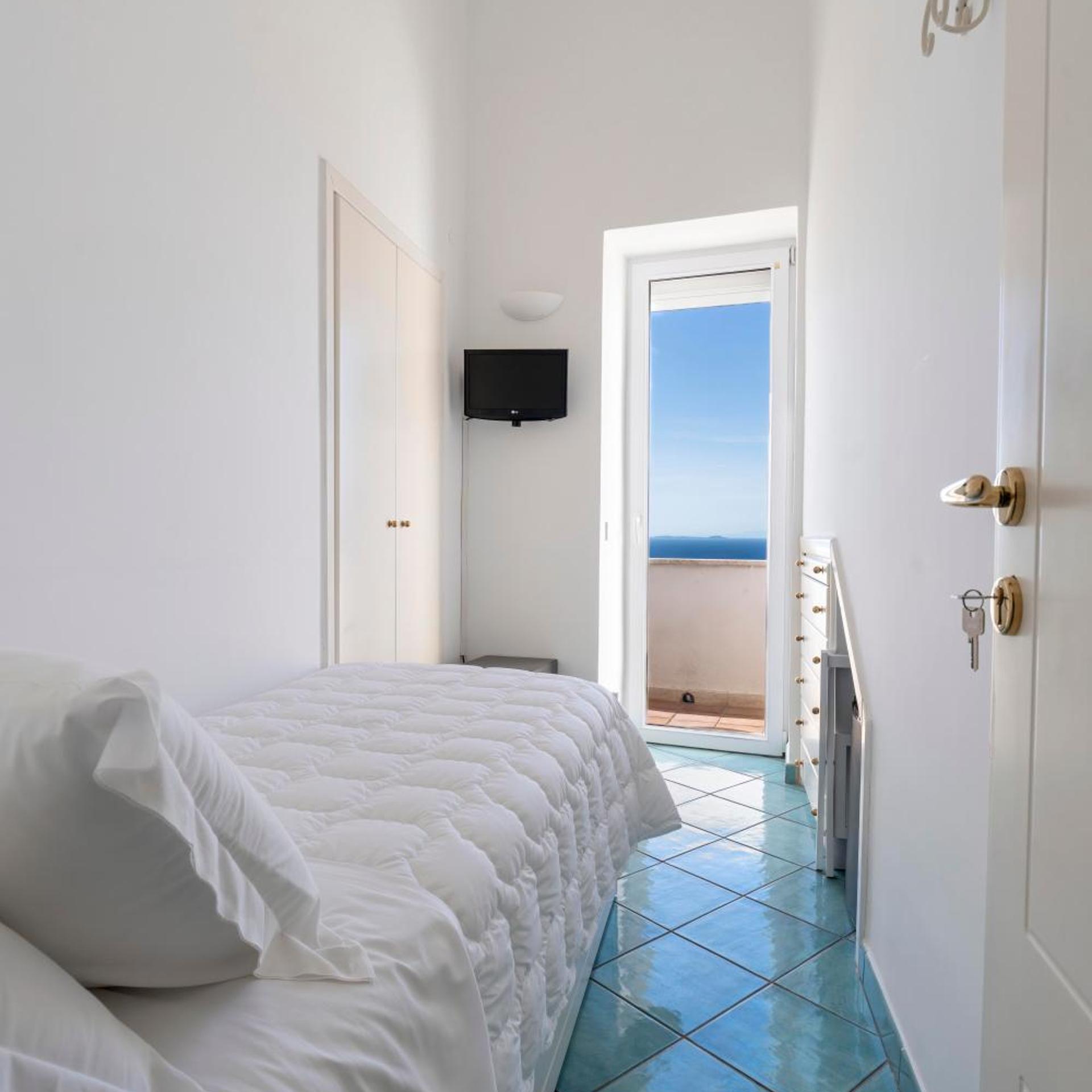 Room, Single, External Bathroom