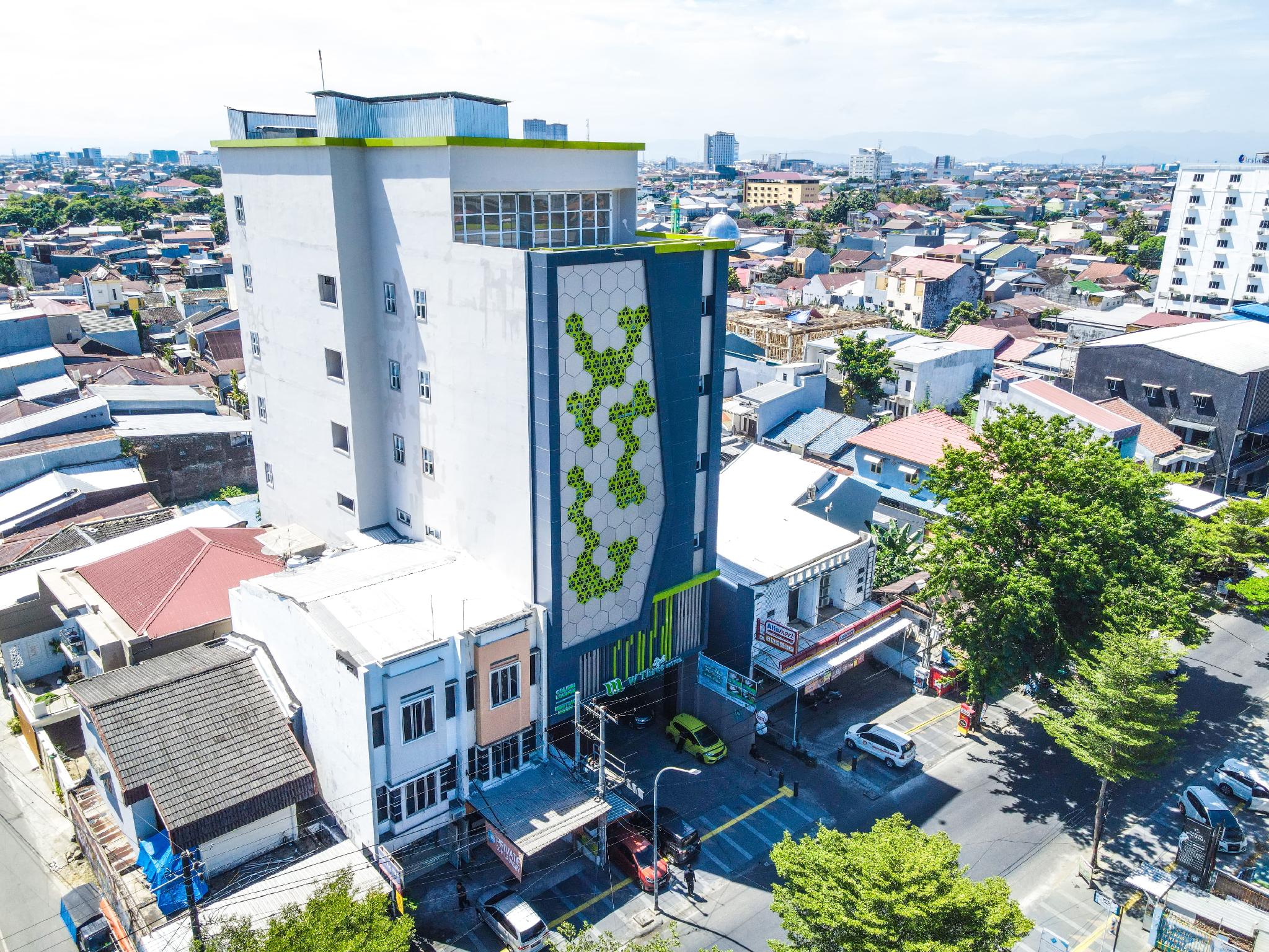 W Three Style Hotel Makassar 2/23