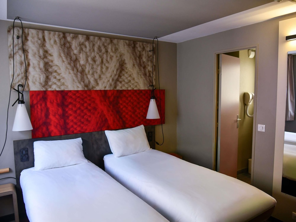 Ibis Paris Canal Saint Martin 16/69