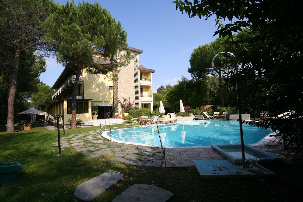 Hotel Nedy 31/47