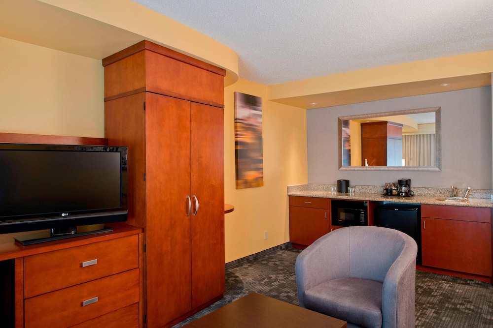Courtyard by Marriott Jacksonville Flagler Center 30/43