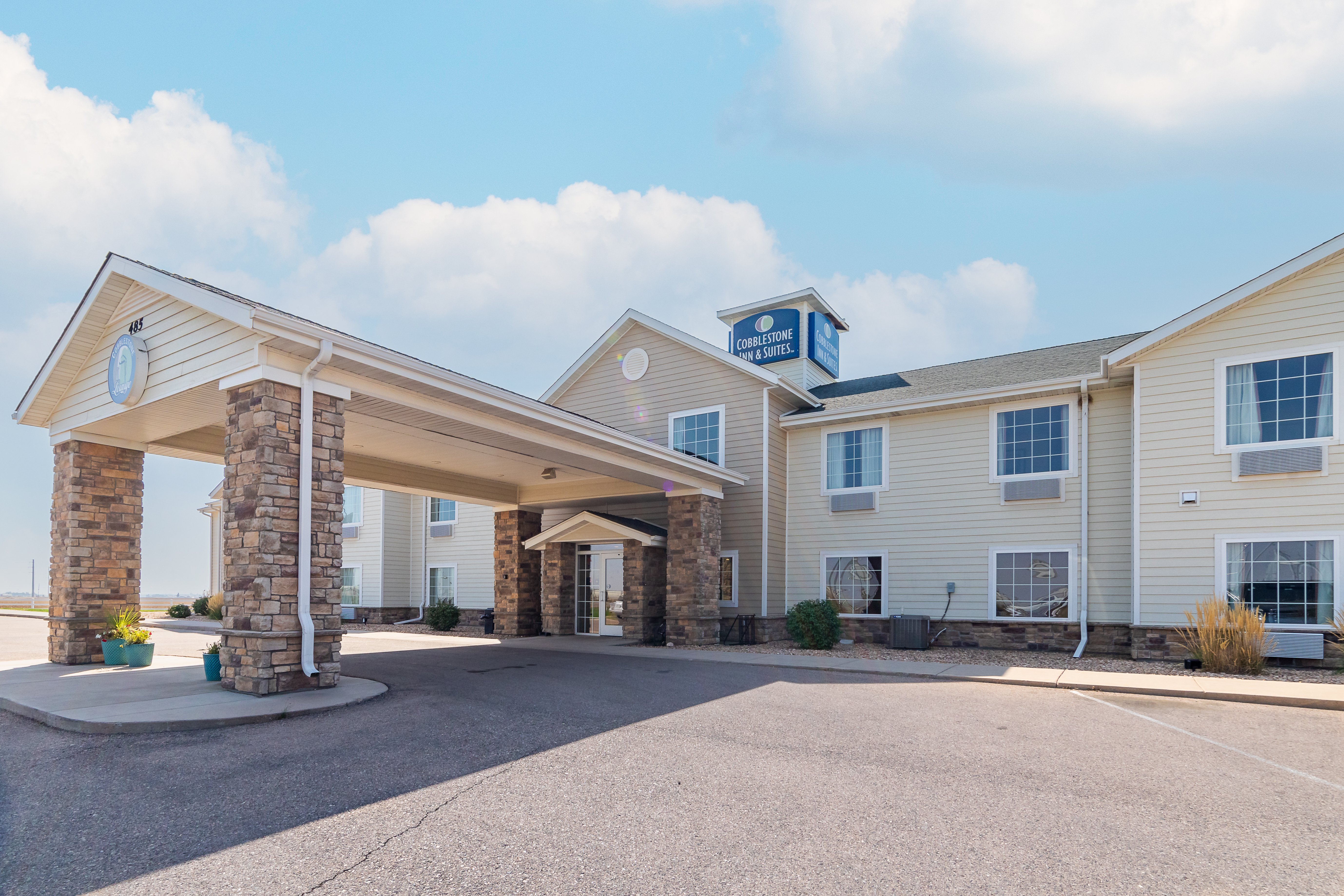 Cobblestone Inn Suites Eaton Co 60/72