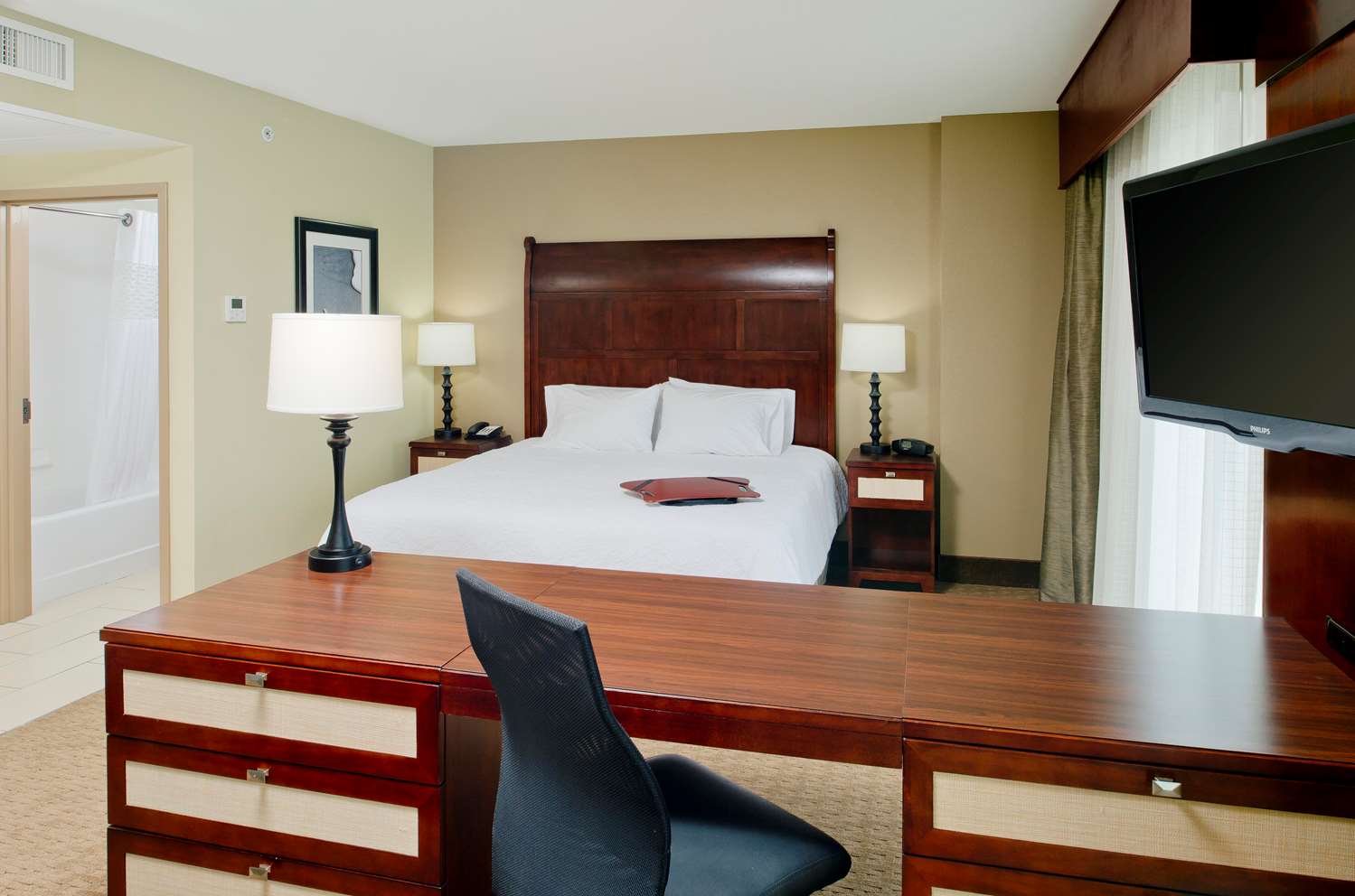 Studio, King Bed, Bay View