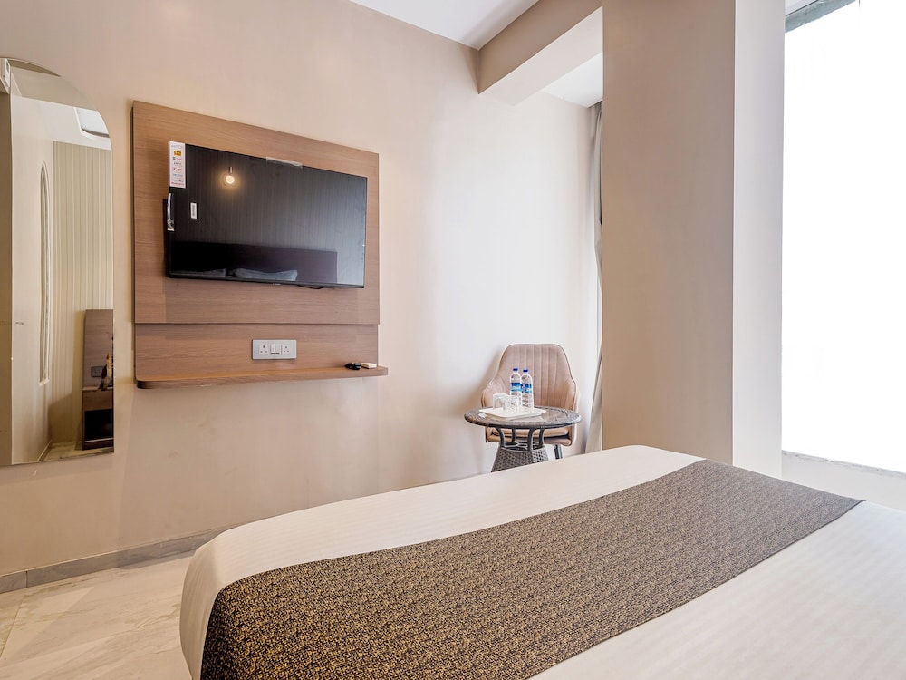 Hotel Aura 35/45