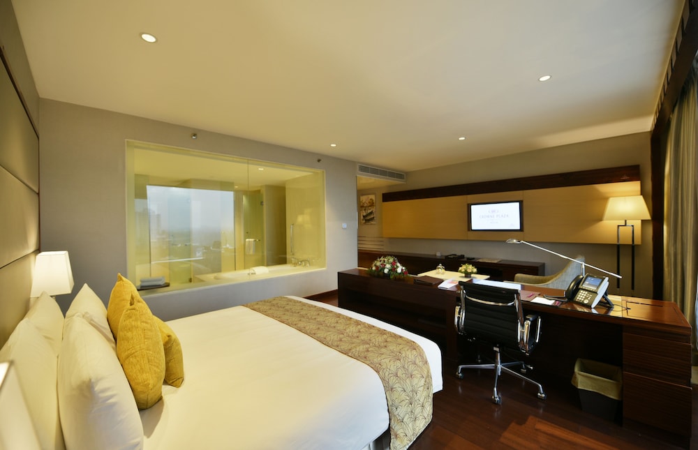 CROWNE PLAZA KOCHI 19/77