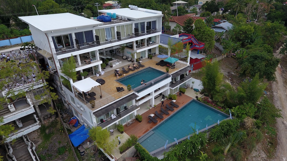 Ocean Suites Boutique Hotel 6/66