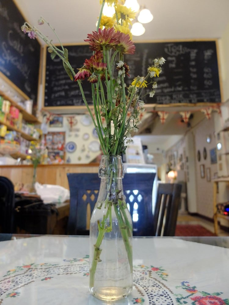 The London Tearoom 7/50