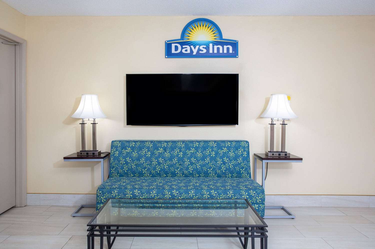 Days Inn by Wyndham Chipley 14/17