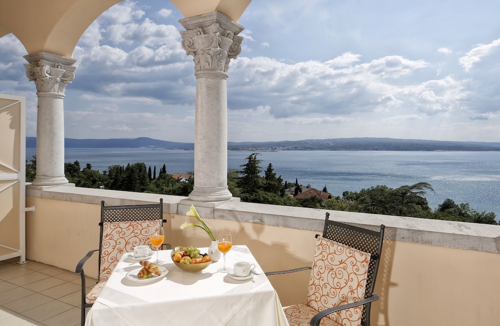 Hotel Kvarner Palace 36/50