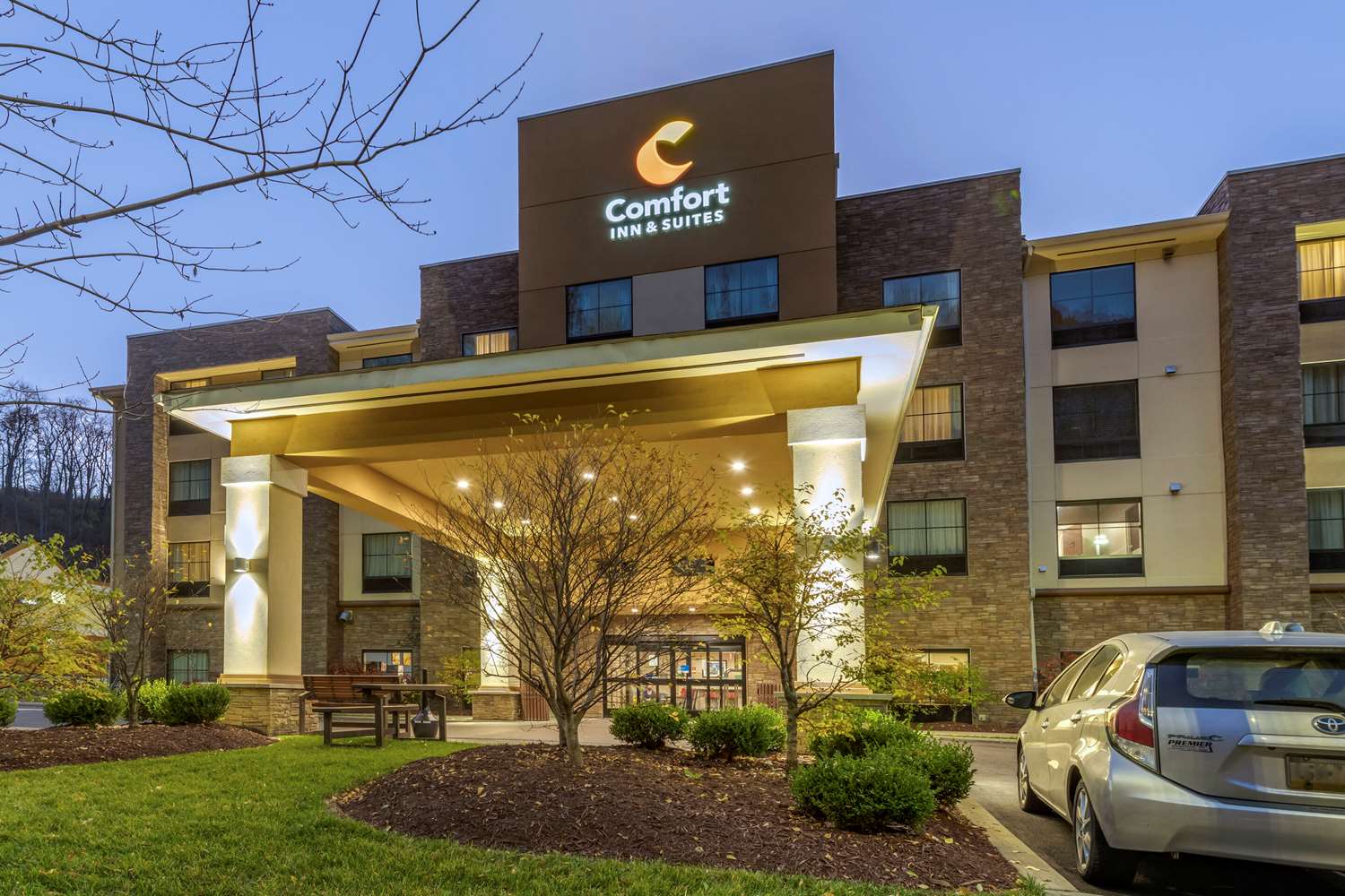 Comfort Inn & Suites Pittsburgh South photo3