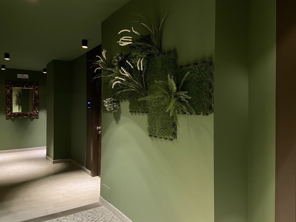 AV Hotel Milano 38/55