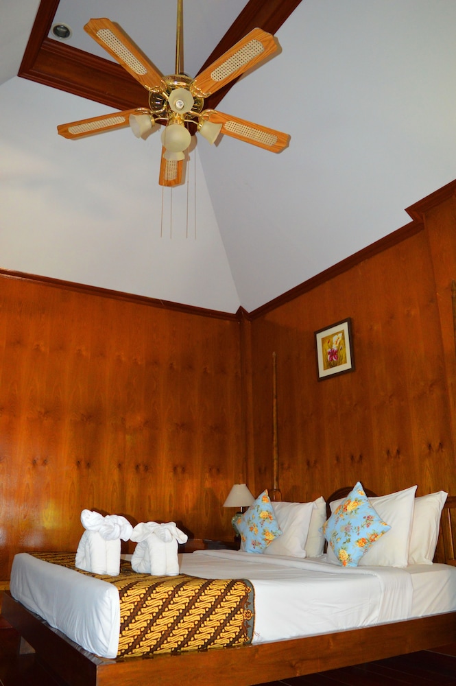 Sayang Beach Resort 20/60