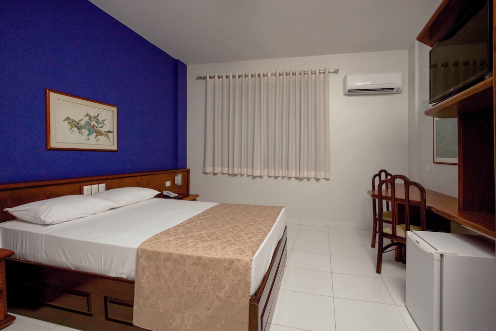 BRISTOL EXCELER PLAZA HOTEL 25/67