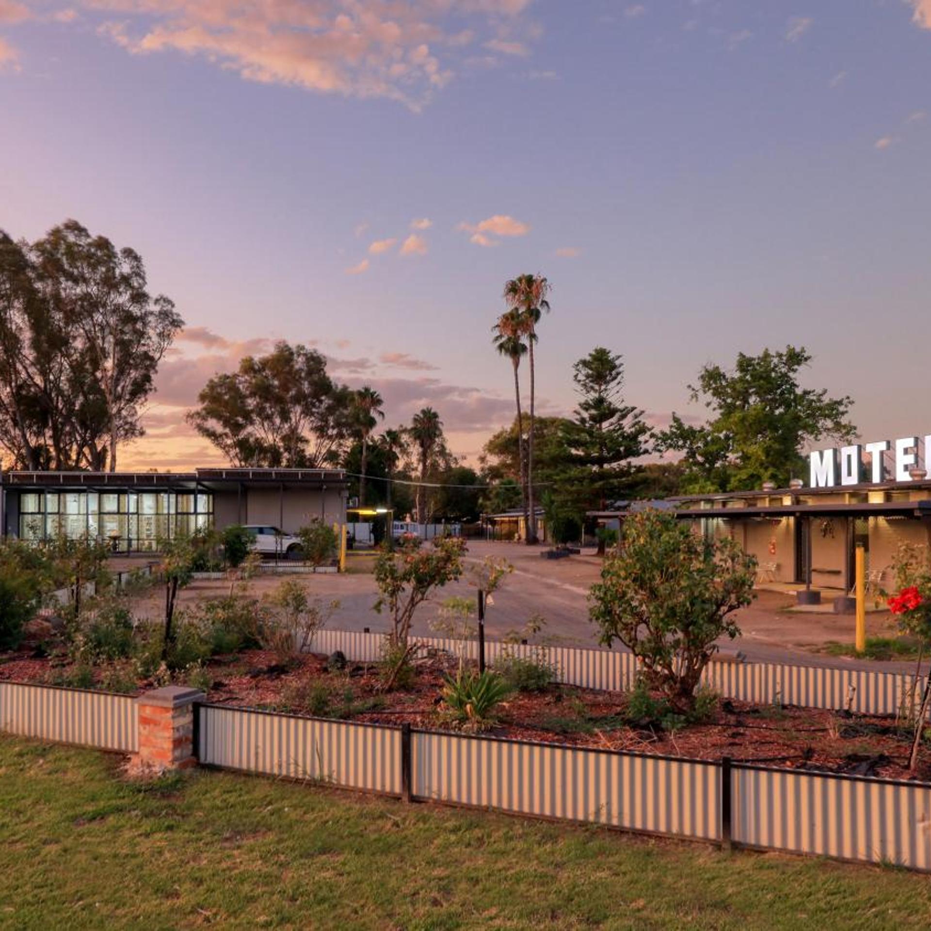 ROSE CITY MOTOR INN 28/39