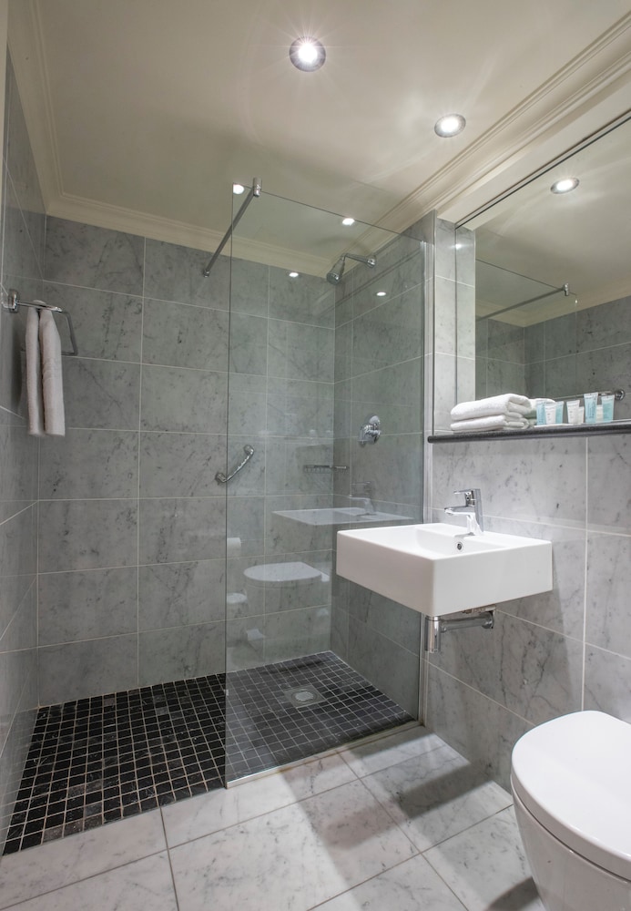 غرفة قياسية بسرير مزدوج، Albany House Hotel 7/9