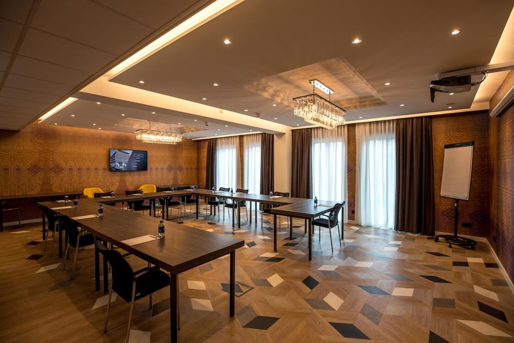 Hotel Roermond 36/47