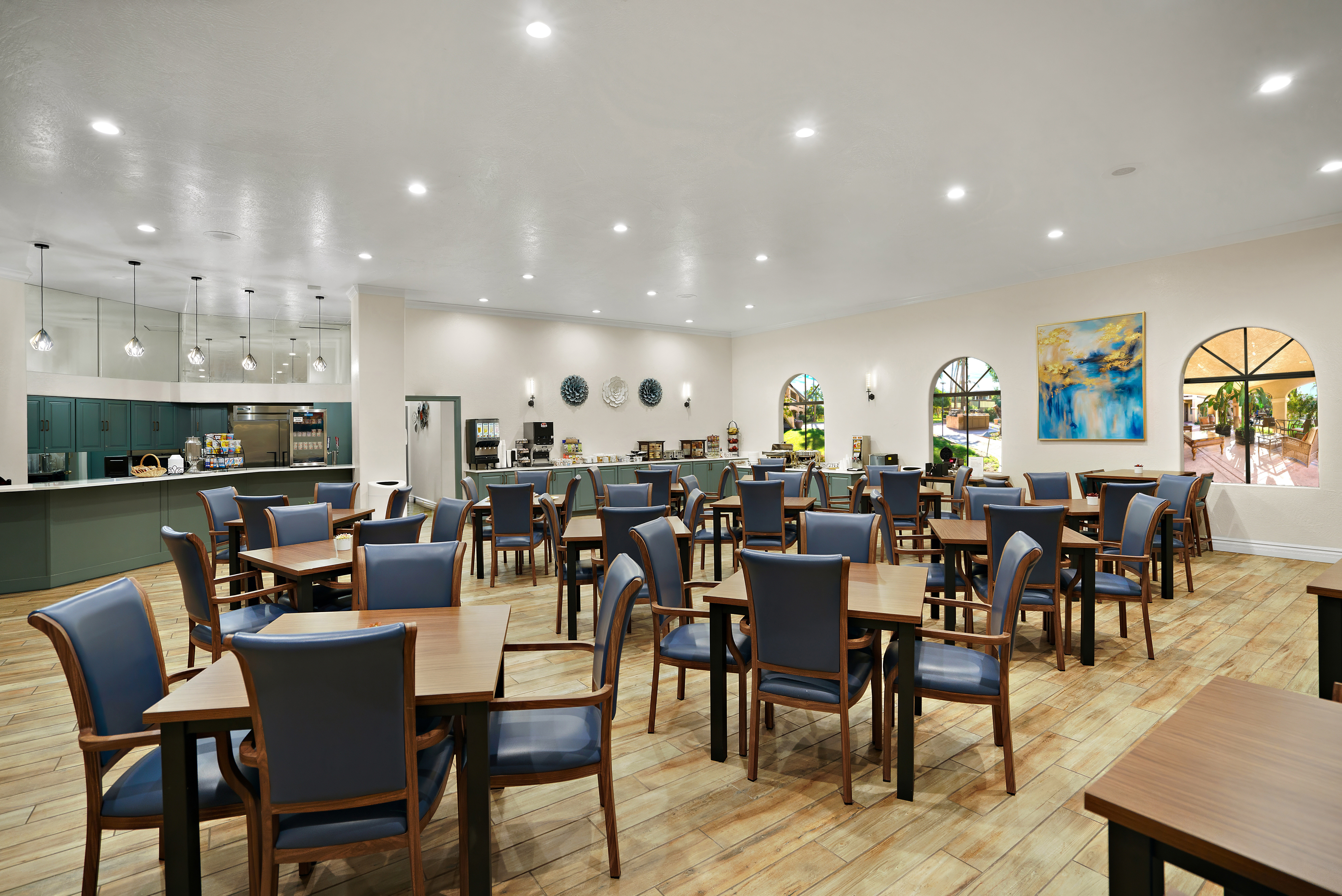 La Fuente Inn Suites 52/65