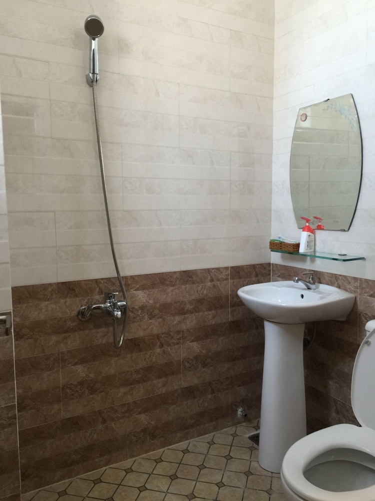 Ngan Giang Guest House 59/65