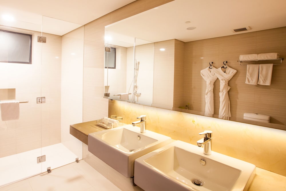 Jinjiang Inn Makati 14/15