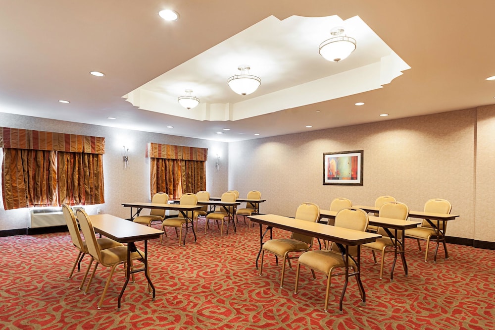 Comfort Suites Sulphur 49/56