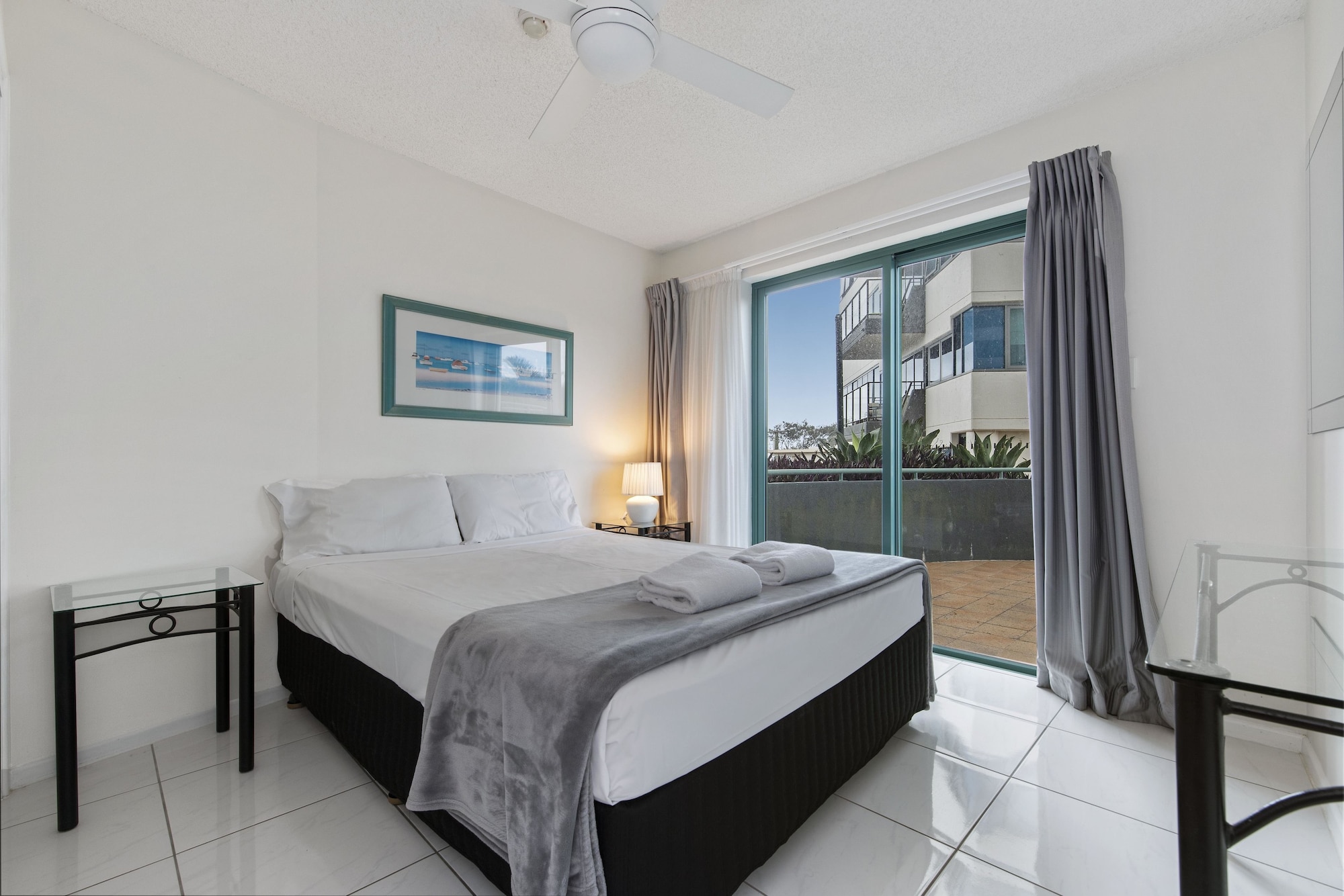 1 Bedroom, Level, Apartment, Queen Bed
