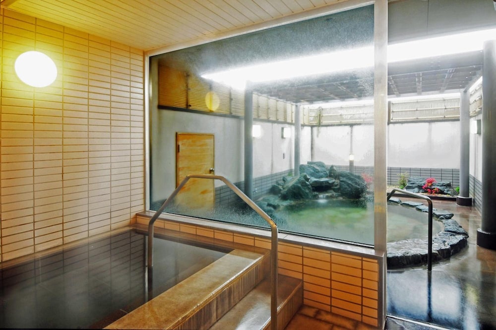 Kamenoi Hotel Yanagawa (ex Kanpo no Yado Yanagawa) 47/66