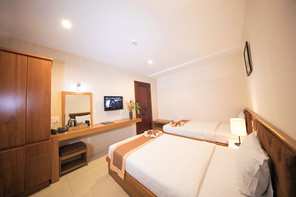 Valentine Hotel 21/50