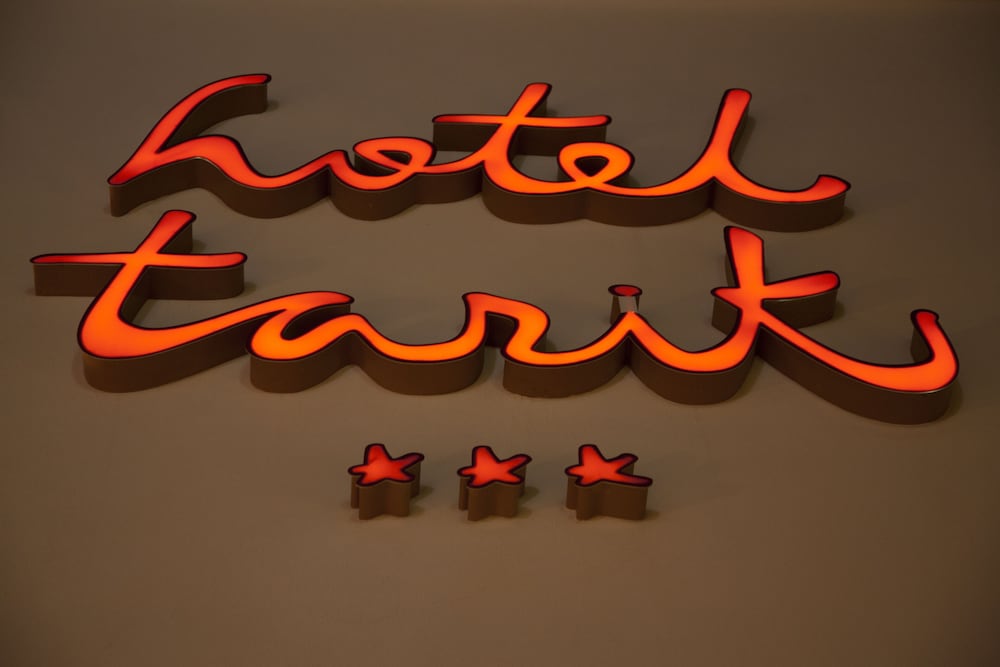 Tarik Hotel 8/63