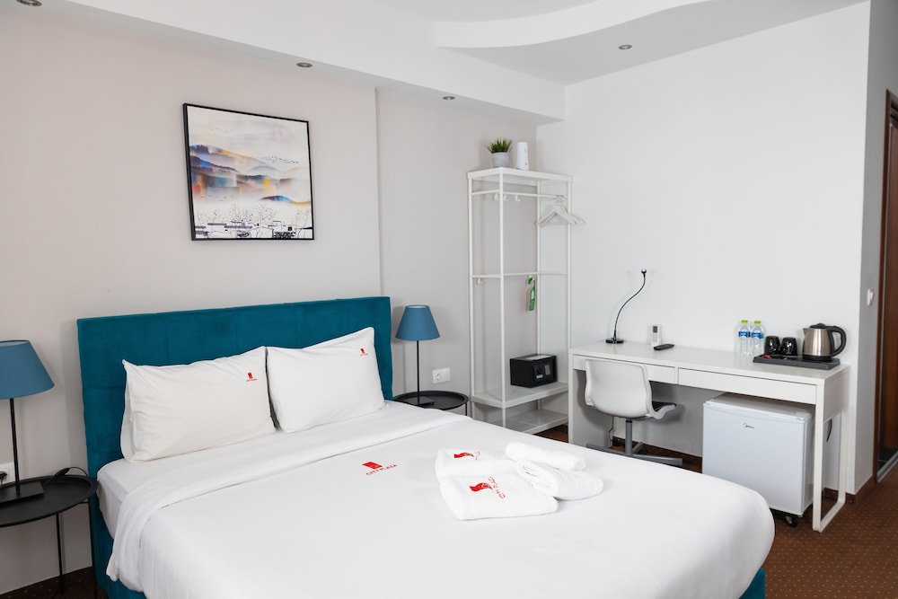 City Plaza Apartments and Rooms 22/49
