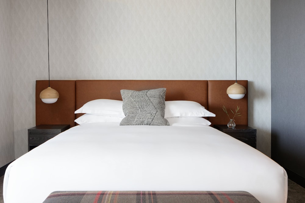 Kimpton Armory Hotel Bozeman 14/79