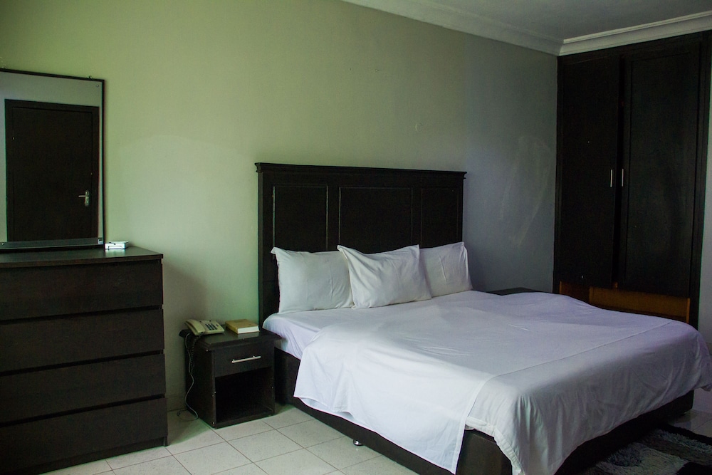 SUPERIOR, DOUBLE BED
