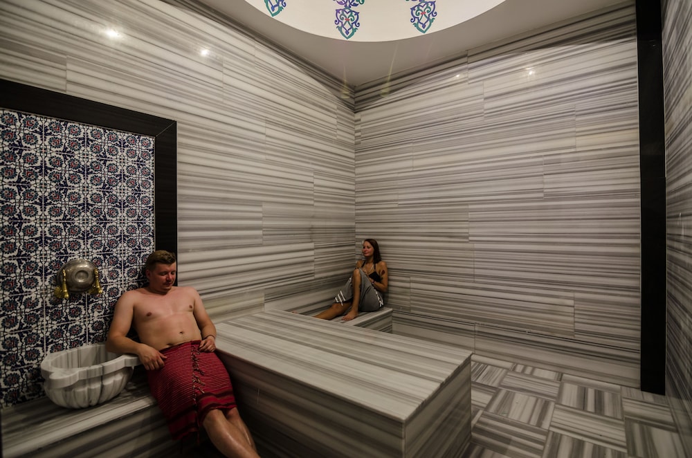 The Lumos Deluxe Resort Hotel and Spa 29/60