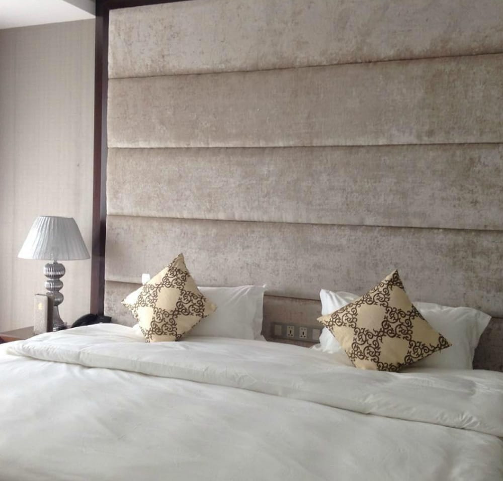 Athena Boutique Hotel 7/61