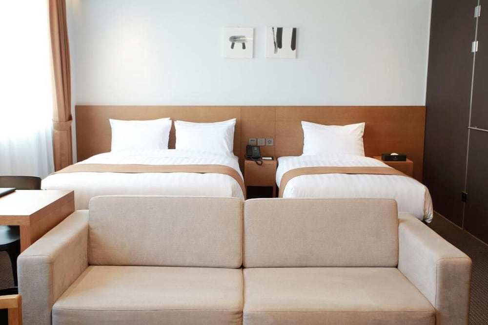 Gangneung City Hotel 24/61