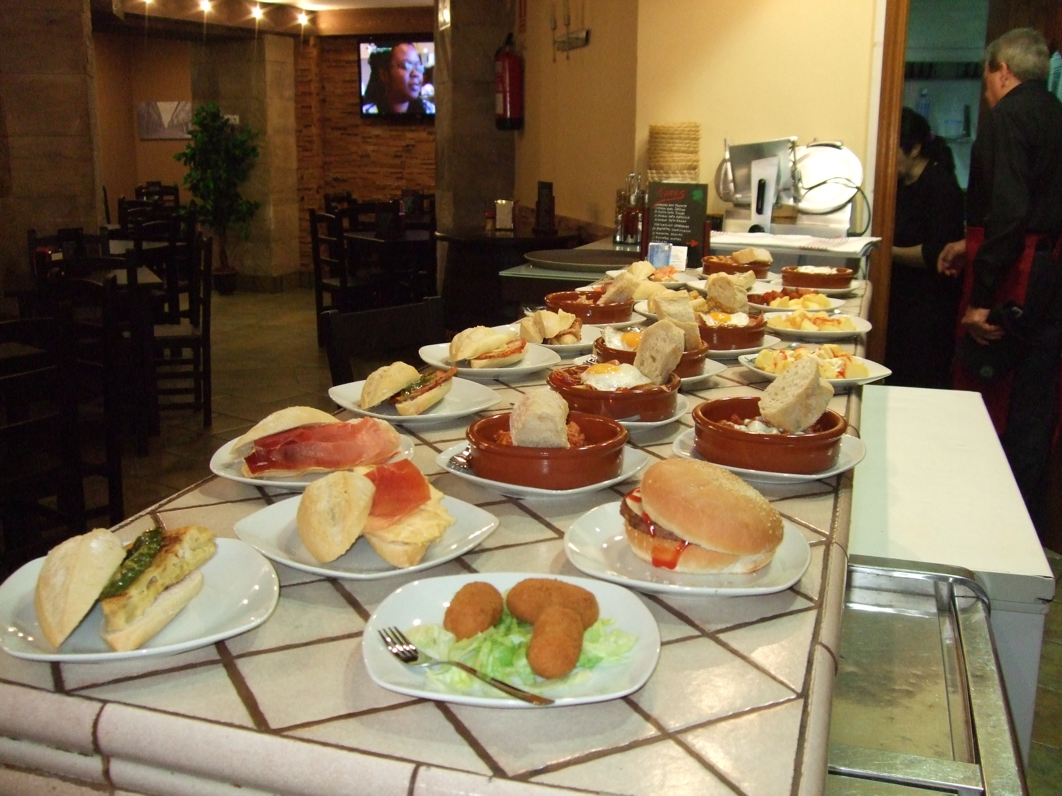 Hostal Complutense 23/28