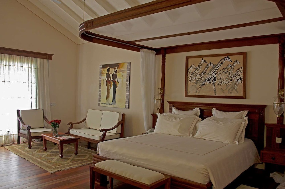 Ocean Beach Resort & Spa 31/81