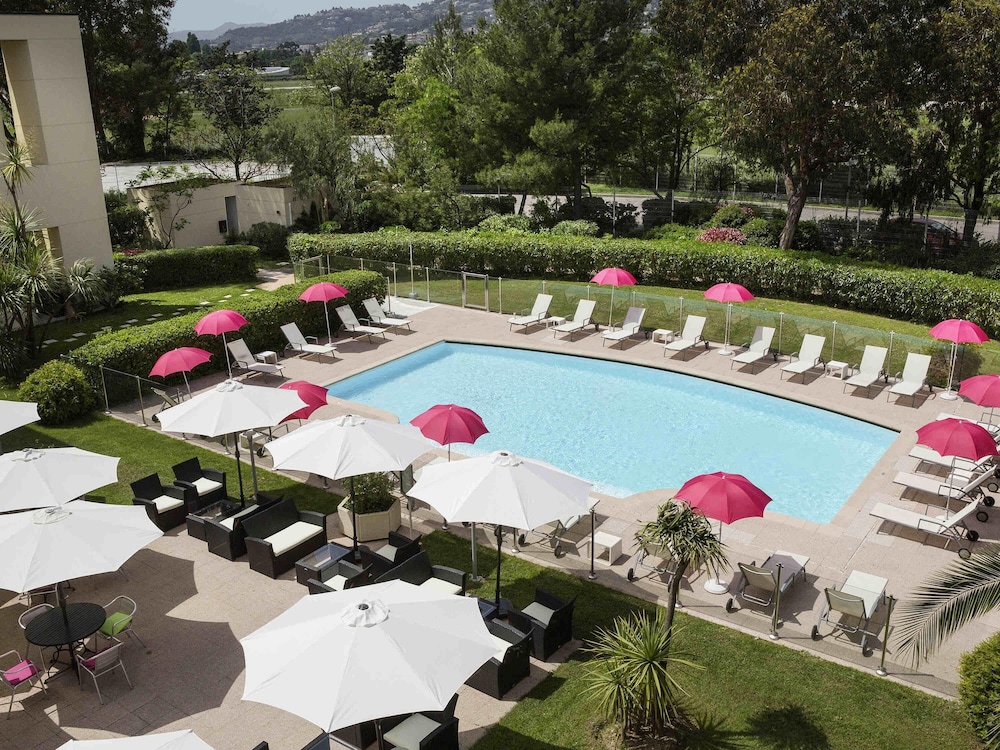 MERCURE CANNES MANDELIEU 50/60
