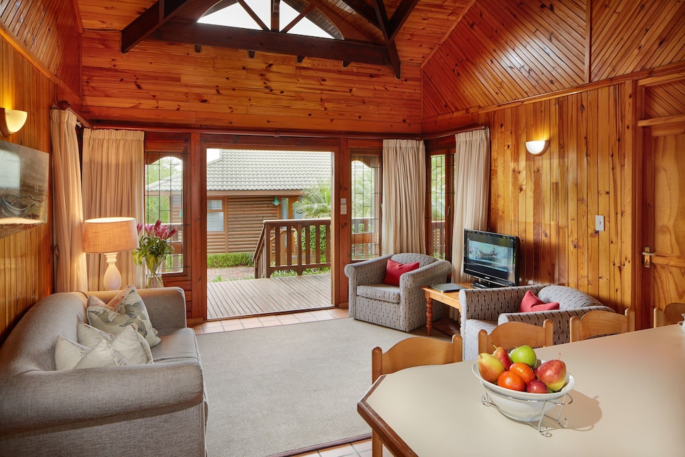 KNYSNA RIVER CLUB - KNYSNA 33/76