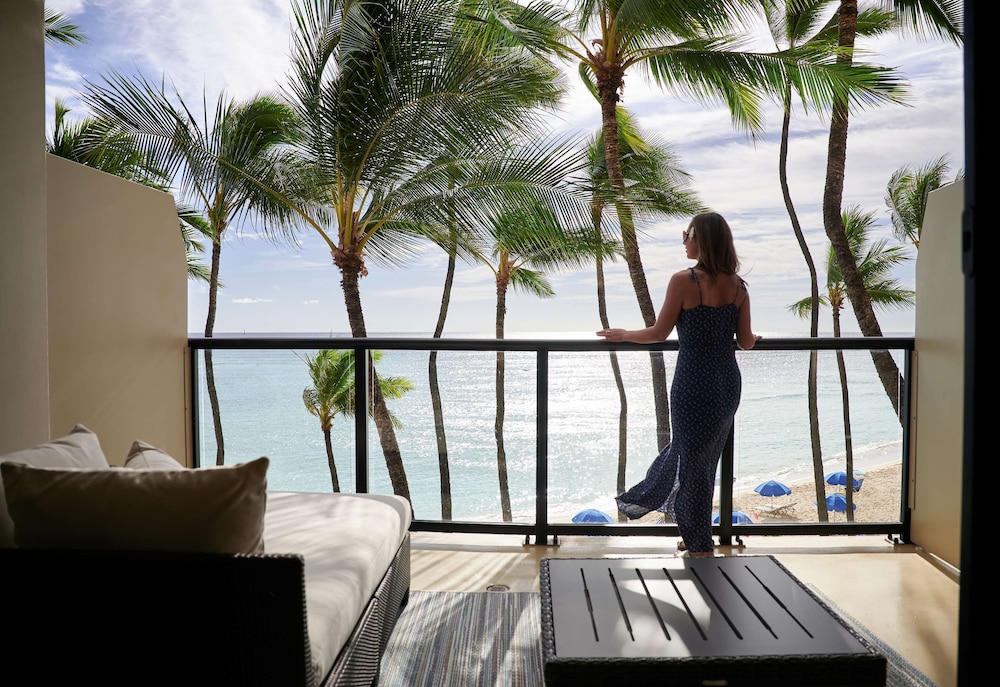 OUTRIGGER Waikiki Beach Resort 44/88
