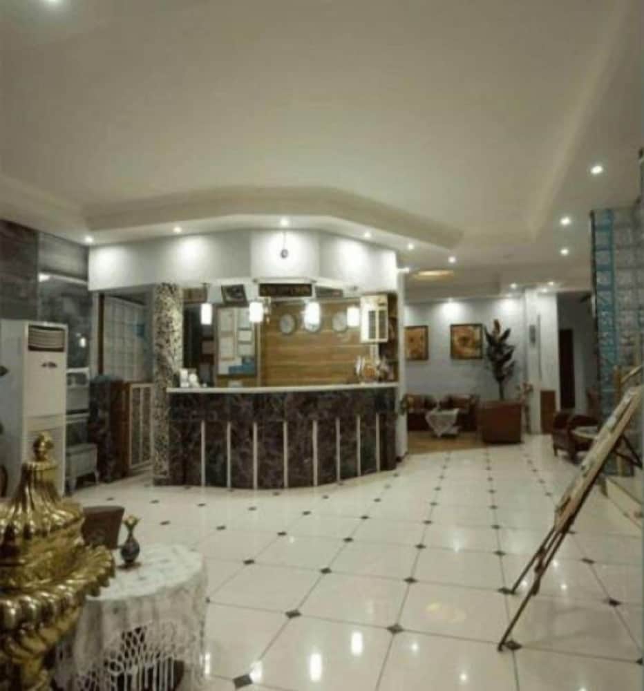 Anibal Hotel 7/38