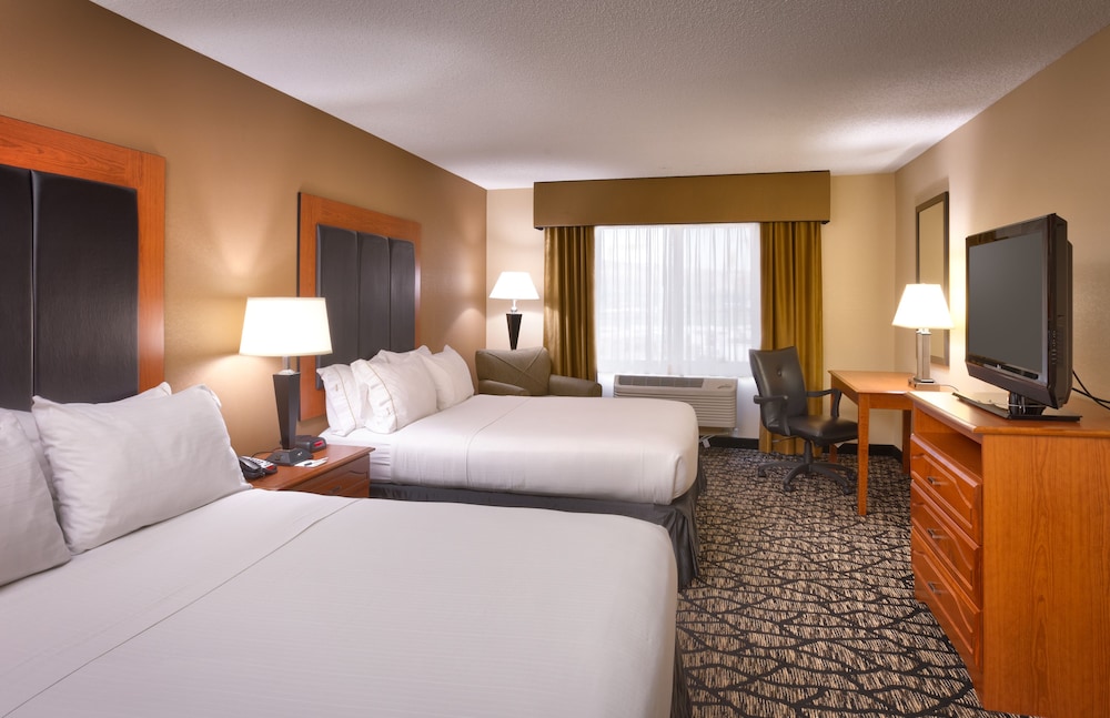 Holiday Inn Express Hotel Suites Grand Junction 43/96