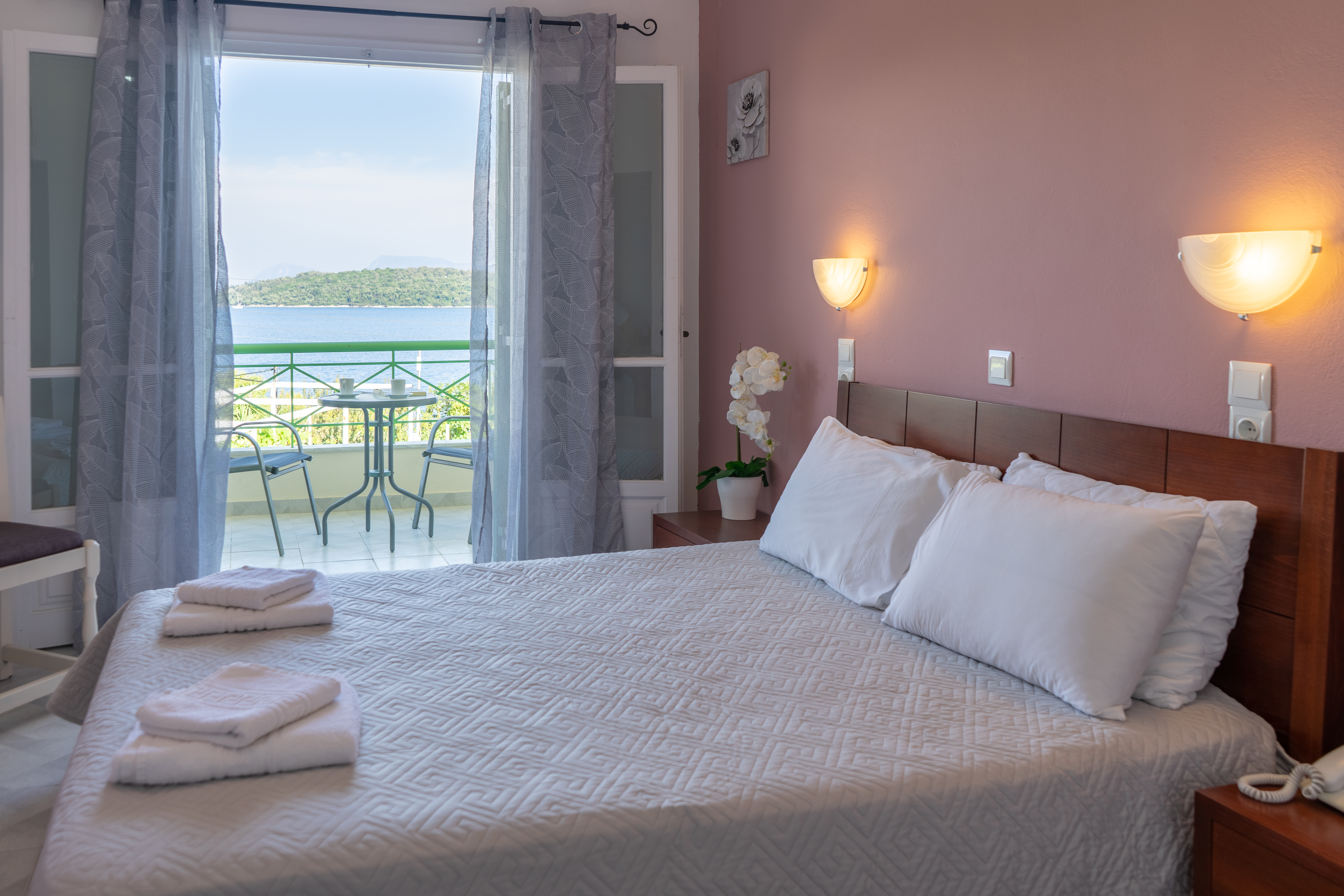 Tropicana Inn 4/50