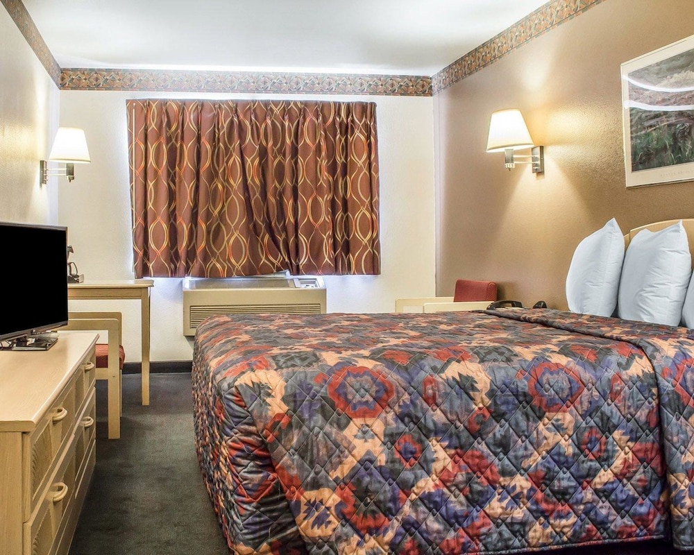 Quality Inn Winslow I-40 9/31