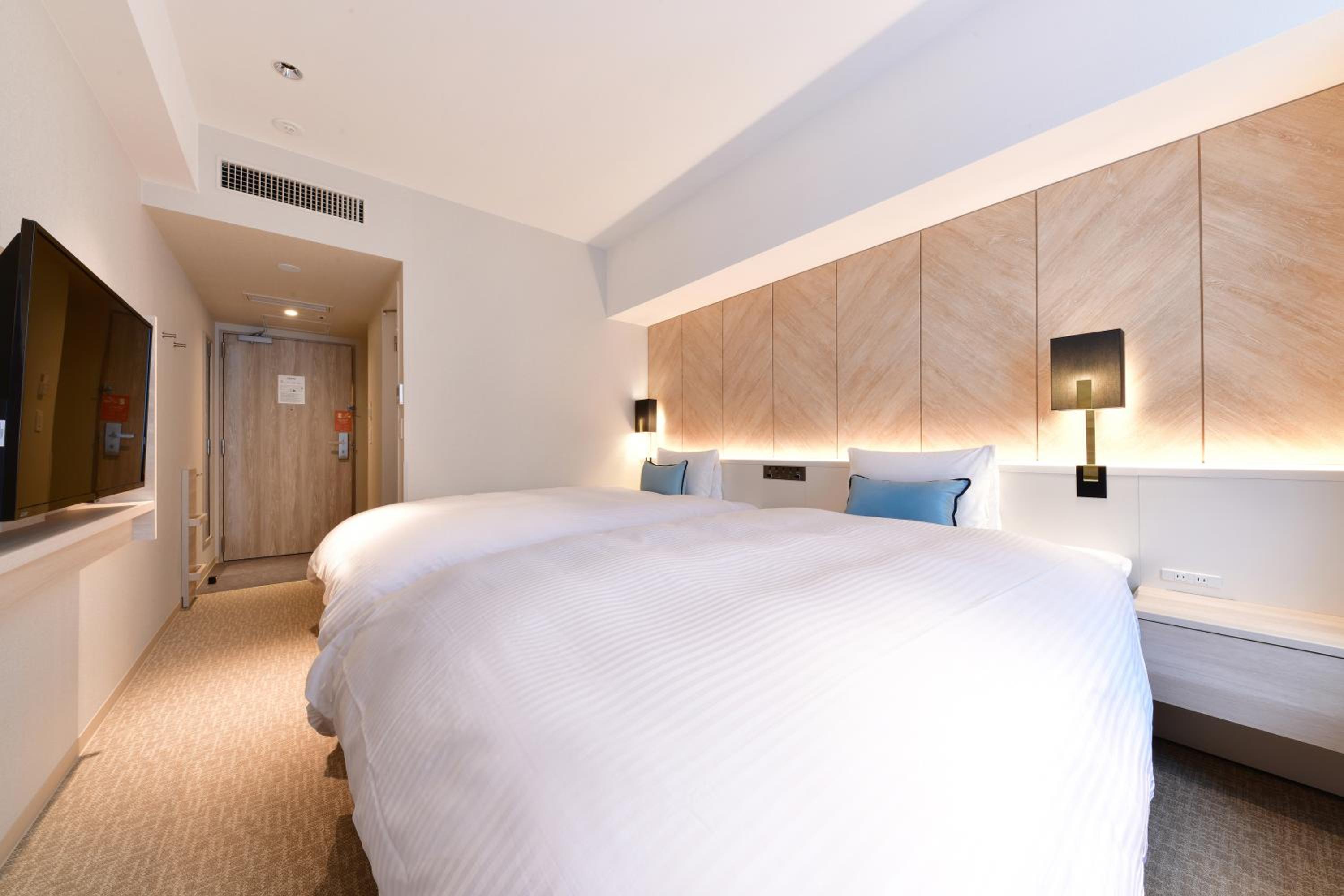 Semi Room, 2 Semi Double Beds